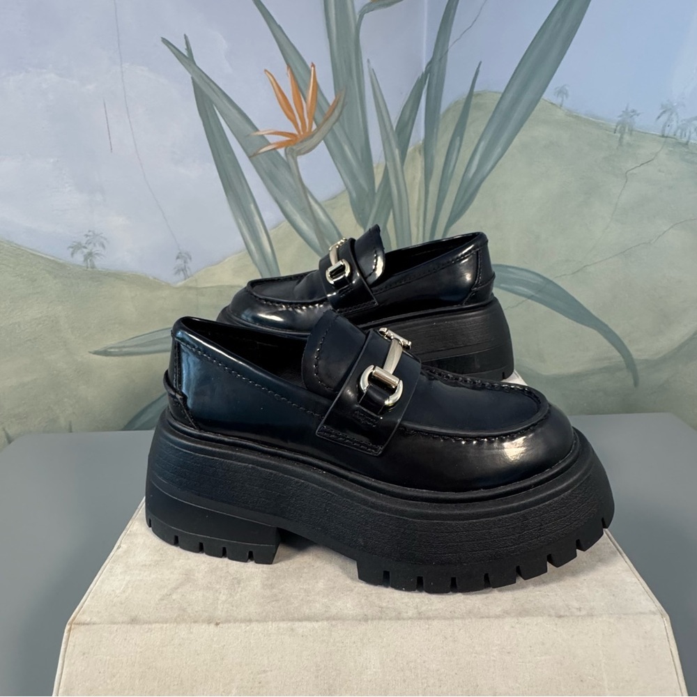 Privy Black womens Platform Loafers, size 5, NWOT
